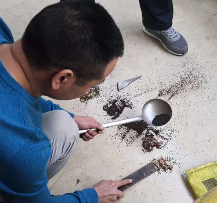 电磁炒货机.jpg 电磁炒货机.jpg