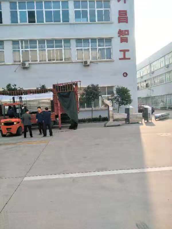 流水线炒货设备.jpg 流水线炒货设备.jpg