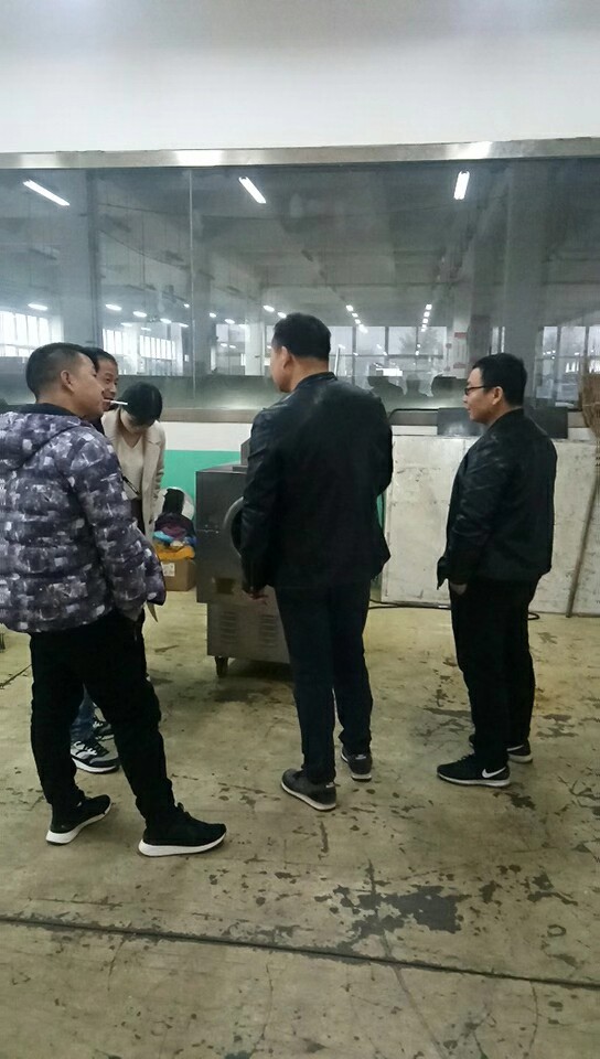 坚果炒货机.jpg 坚果炒货机.jpg