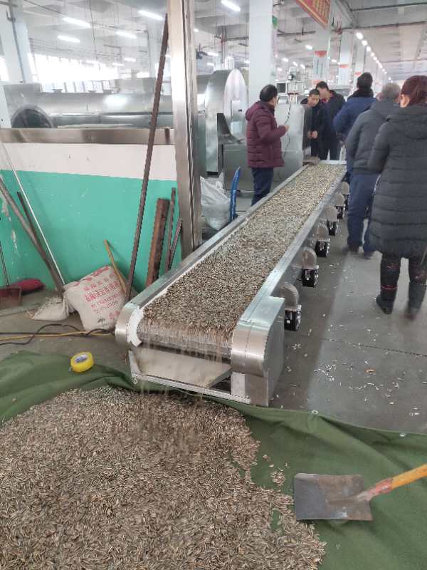 流水线炒货机.jpg 流水线炒货机.jpg