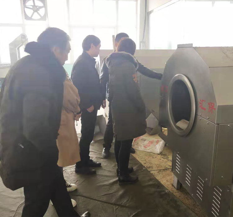 电磁炒货机.jpg 电磁炒货机.jpg