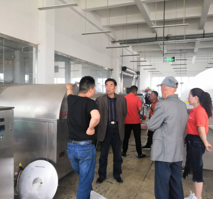 化工加工设备.jpg 化工加工设备.jpg