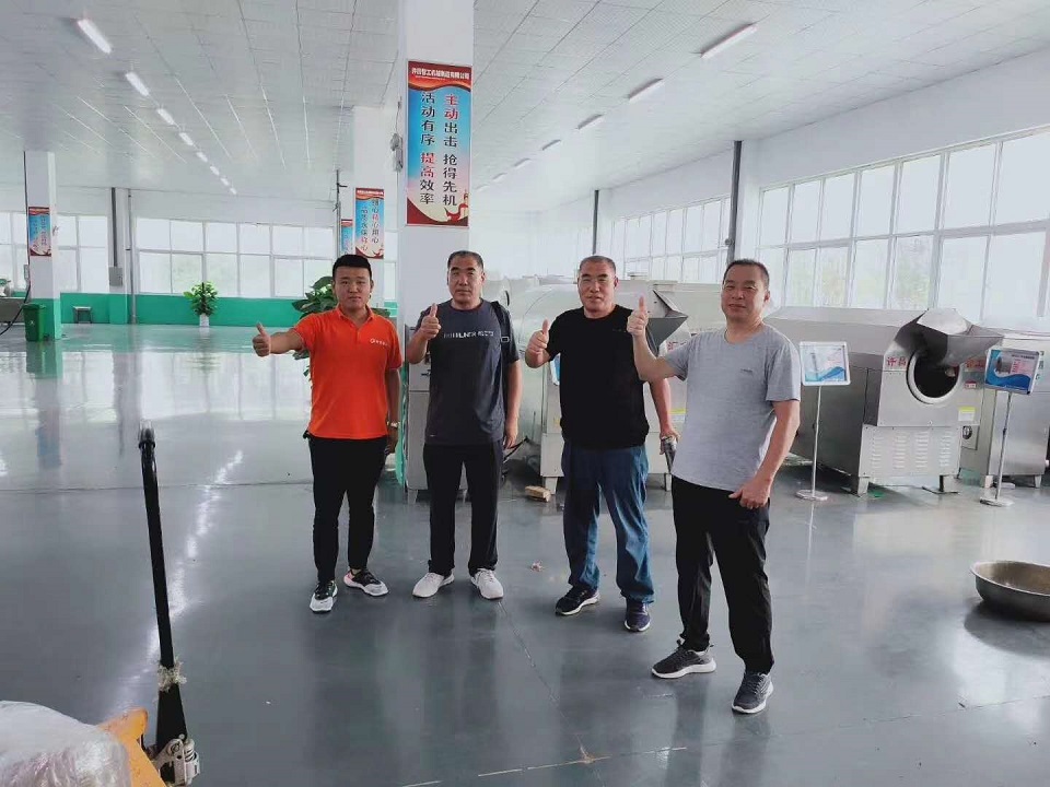 炒货设备.jpg 炒货设备.jpg
