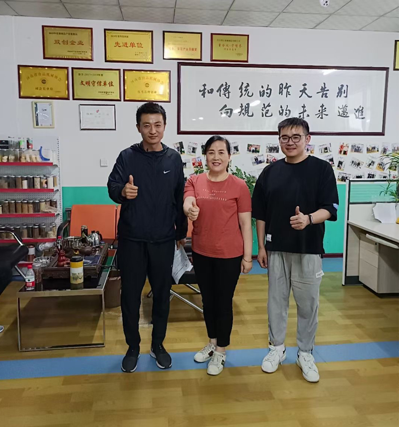 流水线炒货机.jpg 流水线炒货机.jpg