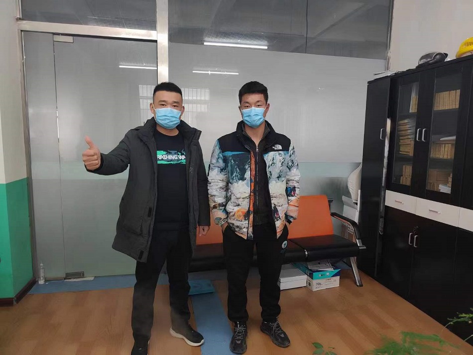 电磁炒货机.jpg 电磁炒货机.jpg