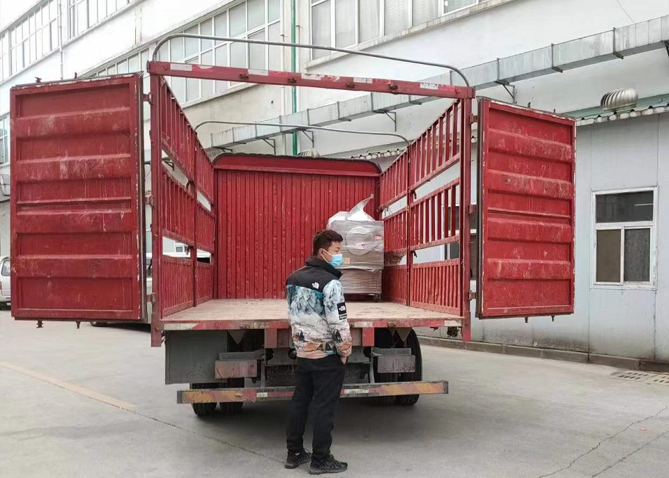 河南客户订购小型电磁炒货机现场发货完成