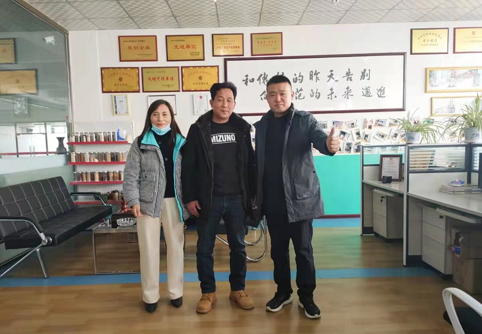 电磁炒货机.jpg 电磁炒货机.jpg