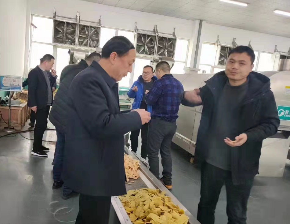 膨化设备.jpg 膨化设备.jpg