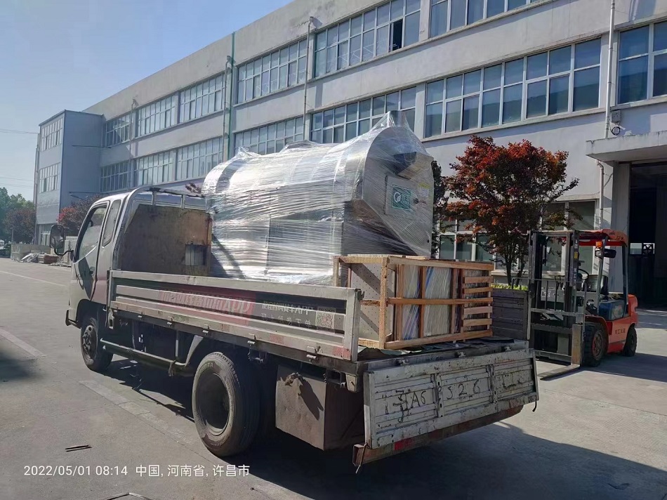 流水线炒货机.jpg 流水线炒货机.jpg
