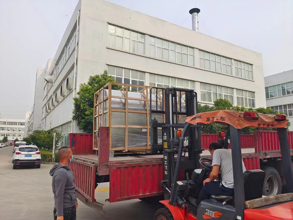 许昌智工9-16型多功能电磁炒货机装车发往安徽