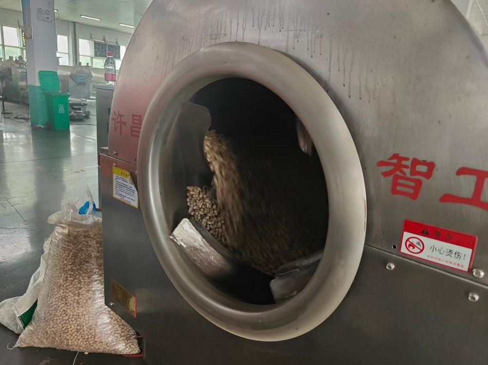 电磁炒货机.jpg 电磁炒货机.jpg